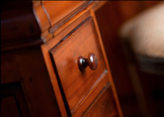 Sleigh Bedroom Detail