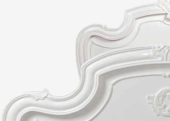 Carved_Louis_Bed_About